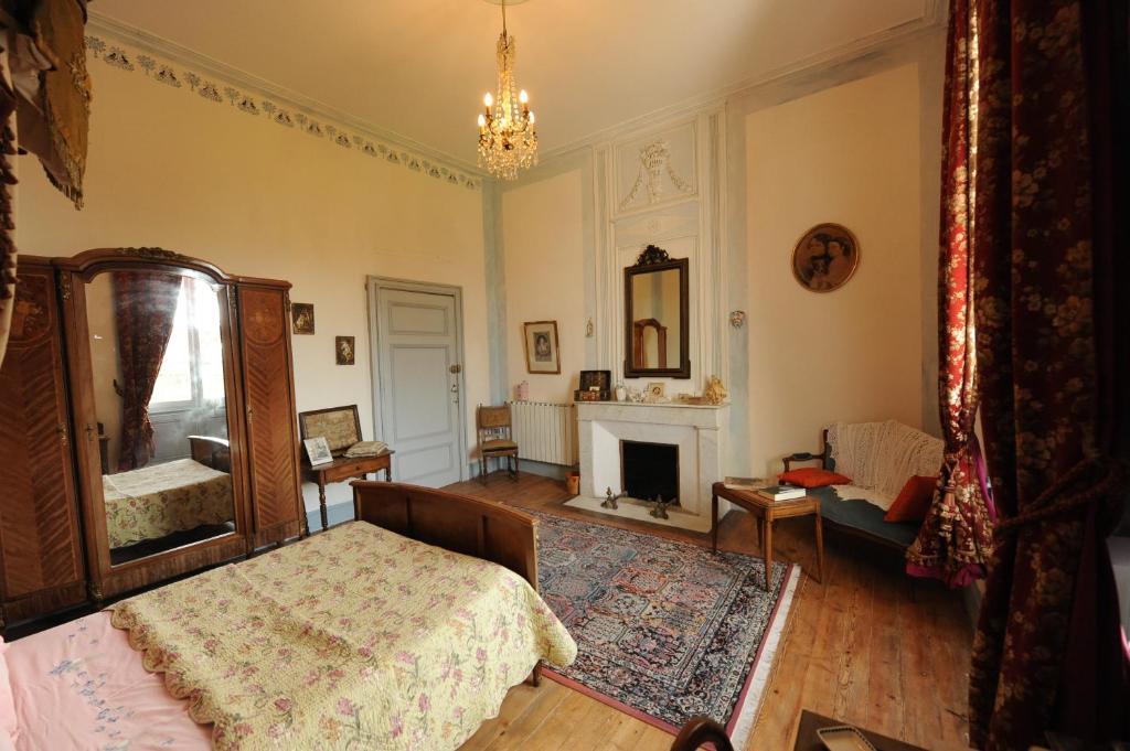 Chambres D'Hotes Du Chateau De Saint Sulpice La Sauvetat-sur-Lède Habitación foto
